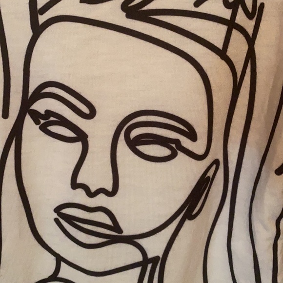 Pretty Little Thing White Slinky Abstract Face Print Bodysuit - Picture 8 of 16